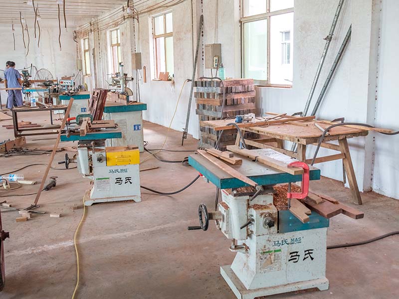 重庆楼梯油漆修复费用