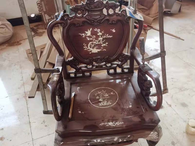 重庆老旧红木家具翻新方法